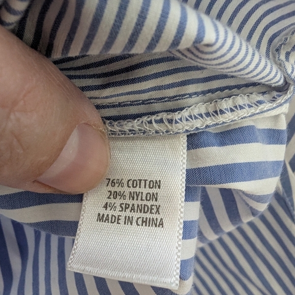 St. John White and Blue Button Down Shirt sz L - Picture 11 of 11